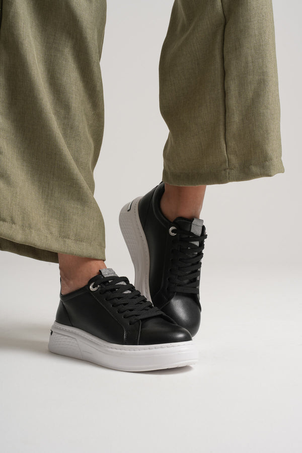 Scarpax Kadın Günlük Şık Siyah Sneaker - Rahat ve Modern Tasarım