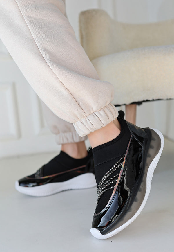 Scarpax Keita Siyah Rugan Streç Detaylı Spor Ayakkabı