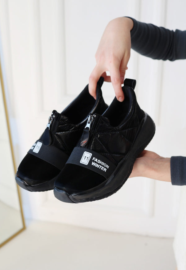 Scarpax Nikeo Siyah Paraşüt Siyah Tabanlı Spor Ayakkabı