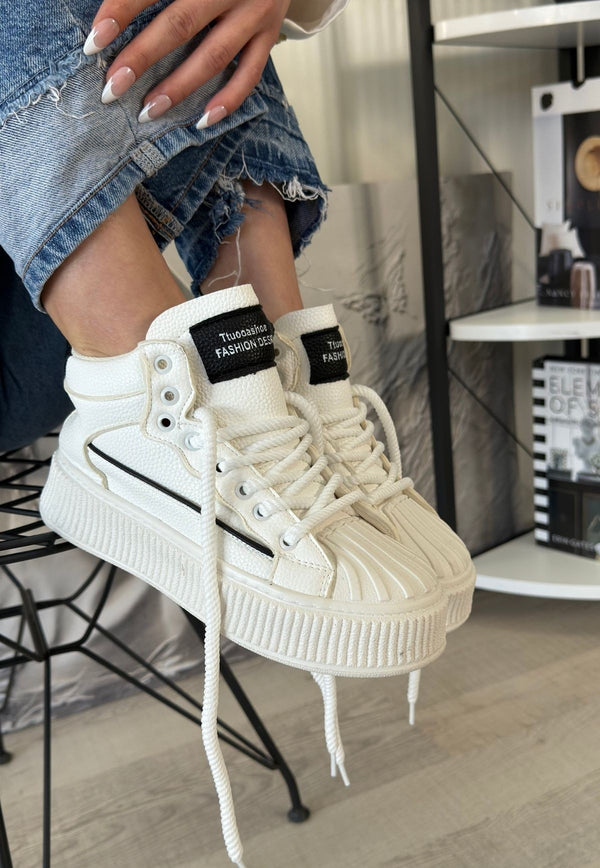 Scarpax Estim Beyaz Cilt Siyah Detaylı Bağcıklı Spor Ayakkabı