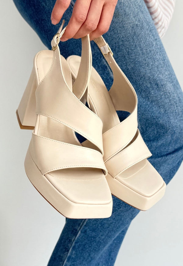 Scarpax Cica Bej Cilt Topuklu Ayakkabı