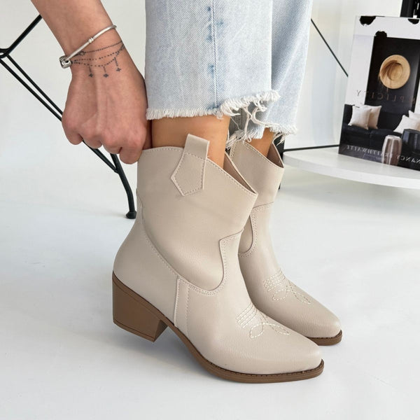 Scarpax Akver Bej Cilt Topuklu Bot