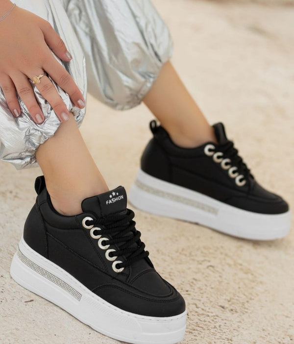 Scarpax Lulu Siyah Cilt Beyaz Tabanlı Bağcıklı Spor Ayakkabı