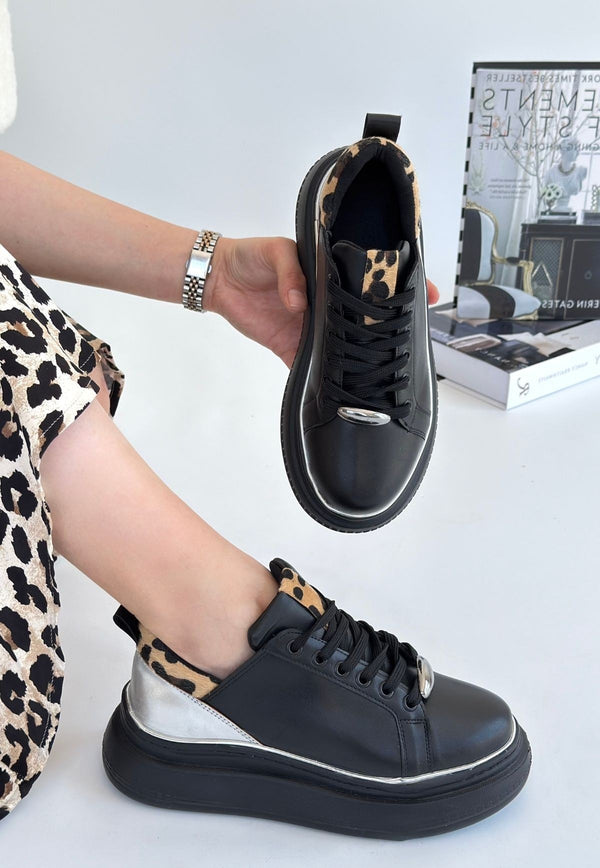 Scarpax Jista Siyah Cilt Gümüş Detaylı Bağcıklı Spor Ayakkabı