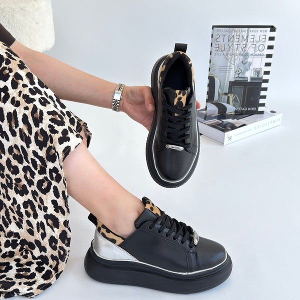 Scarpax Jista Siyah Cilt Gümüş Detaylı Bağcıklı Spor Ayakkabı