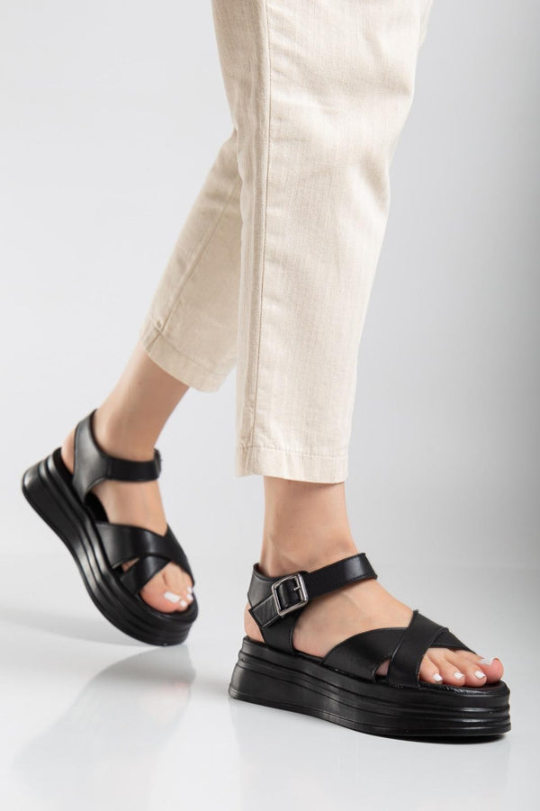 Scarpax Sibna Siyah Cilt Kemerli Sandalet