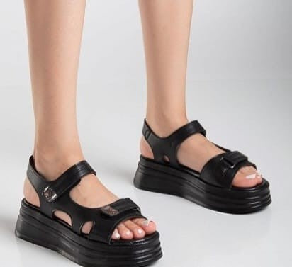 Scarpax Saide Siyah Cilt Cırt Cırtlı Sandalet