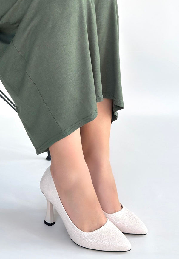 Scarpax Merio Bej Baskılı Rugan Topuklu Ayakkabı