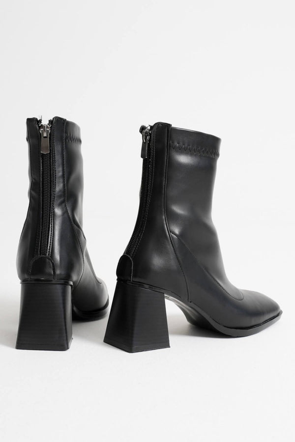 Scarpax Arvena Siyah Kalın Topuklu Streç Bot