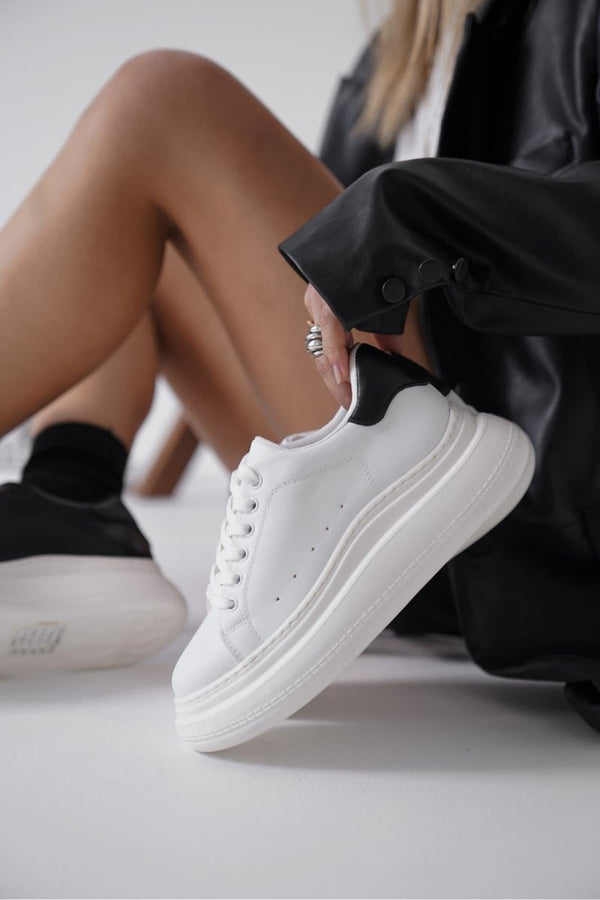 Scarpax Bella Beyaz Arkası Siyah Kadın Spor Ayakkabı