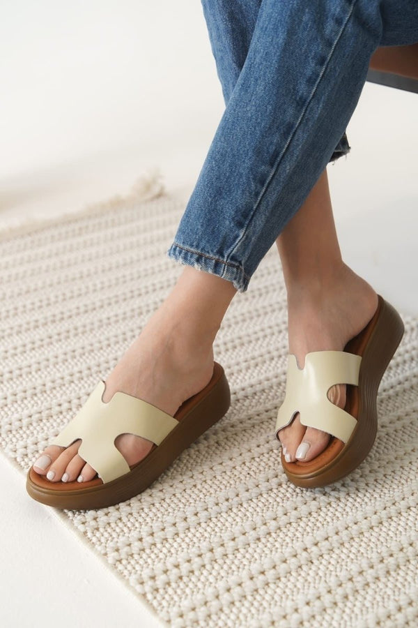 Scarpax Borlina Bej Hakiki Deri Terlik