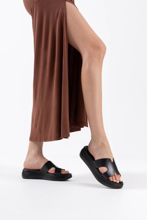 Scarpax Borlina Siyah Hakiki Deri Terlik