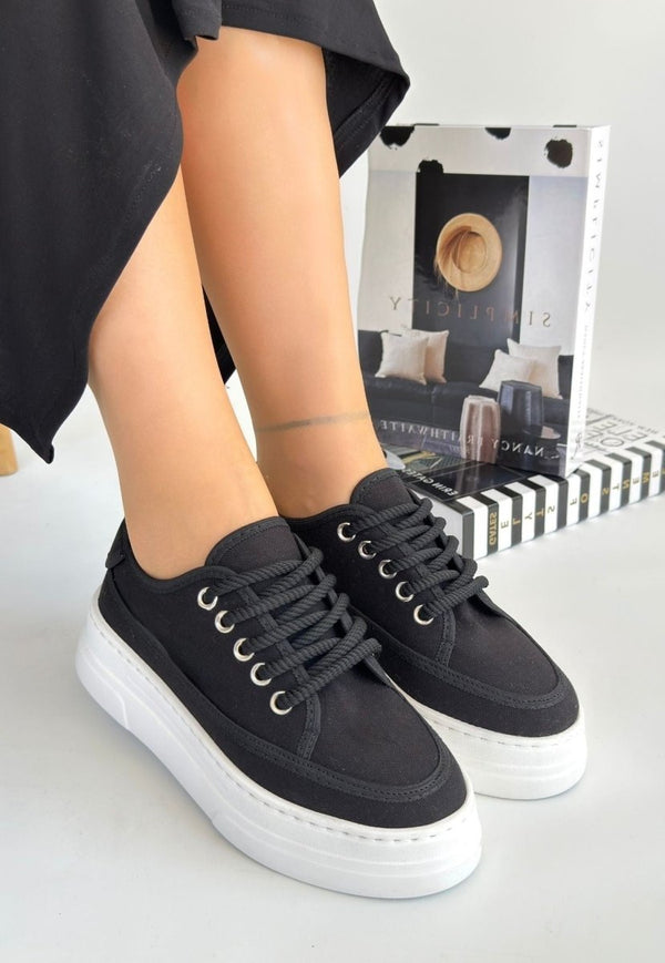 Scarpax Carin Siyah Keten Bağcıklı Spor Ayakkabı