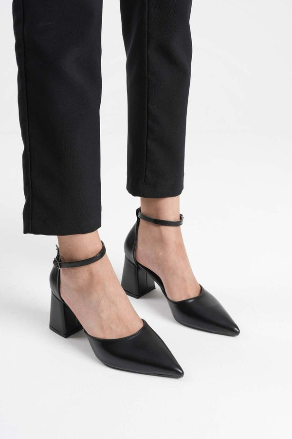 Scarpax Doren Siyah Cilt Kadın Topuklu Ayakkabı