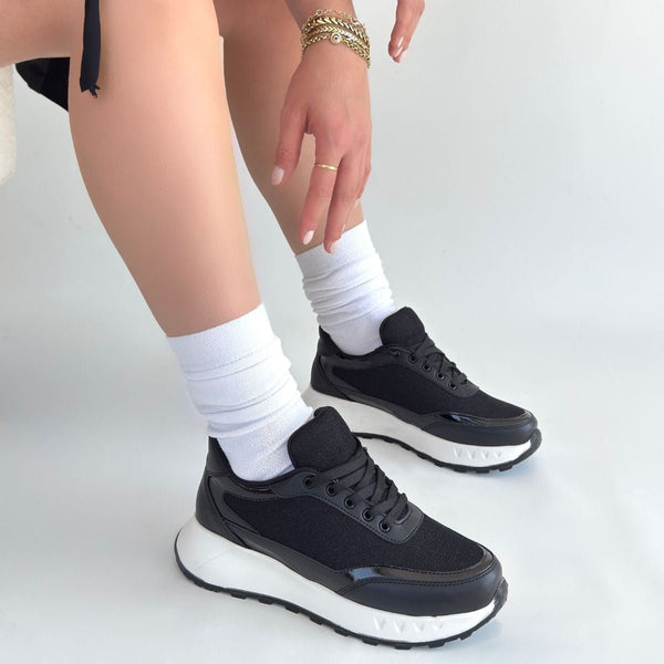 Scarpax Edva Siyah Cilt Bağcıklı Spor Ayakkabı