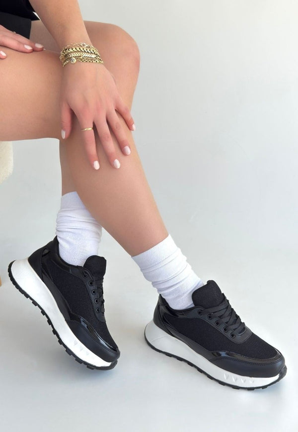 Scarpax Edva Siyah Cilt Bağcıklı Spor Ayakkabı