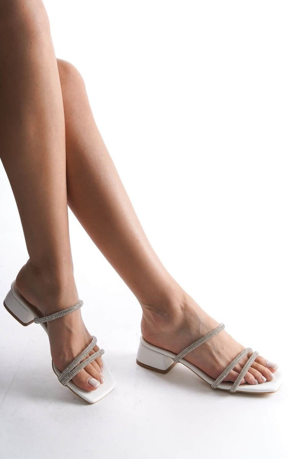 Scarpax Emma Kadın Kalın Topuklu Beyaz Terlik