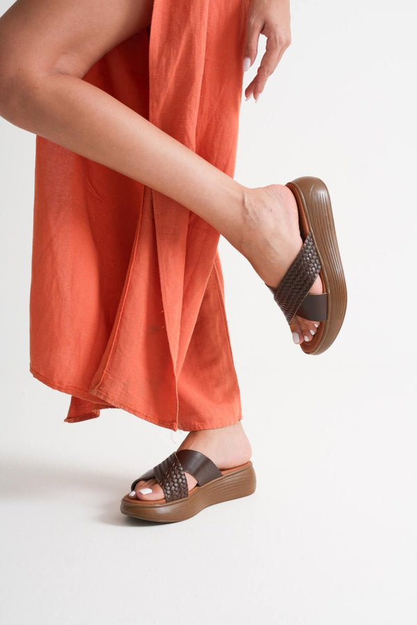 Scarpax Fayn Acı Kahve Örgü Desenli Hakiki Deri Terlik