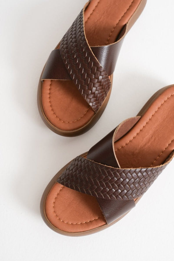 Scarpax Fayn Acı Kahve Örgü Desenli Hakiki Deri Terlik