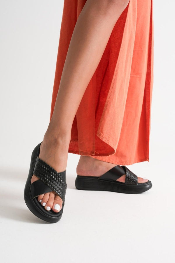 Scarpax Fayn Siyah Hakiki Deri Terlik