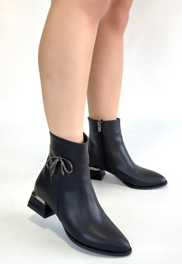 Scarpax Harly Siyah Cilt Topuklu Bot