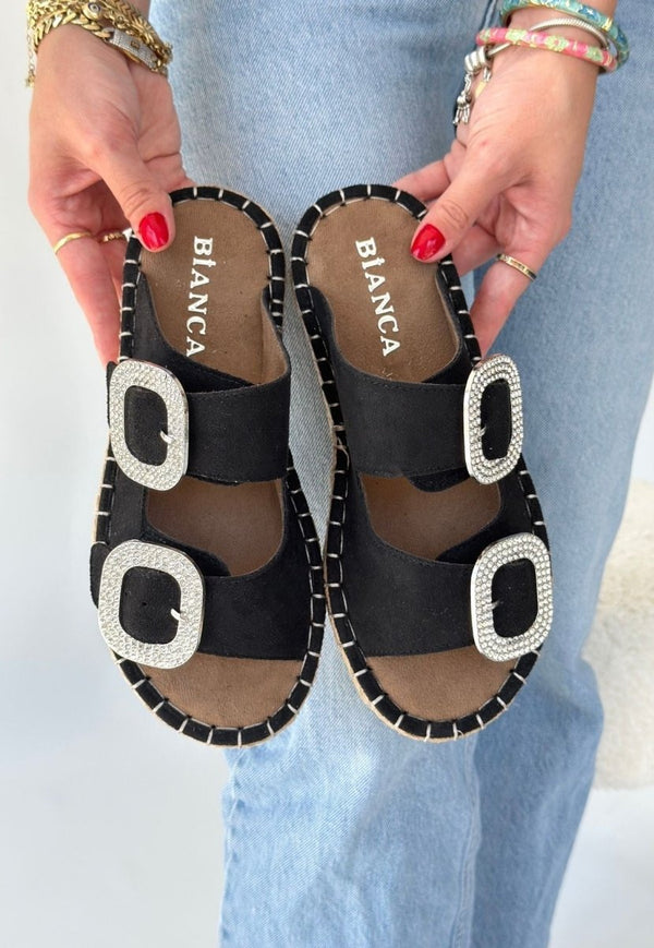 Scarpax Hertas Siyah Nubuk Tokalı Terlik