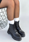 Scarpax Jonni Siyah Cilt Bağcıklı Bot