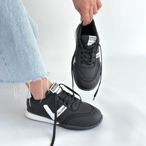 Scarpax Jowen Siyah Cilt Beyaz Detaylı Bağcıklı Spor Ayakkabı