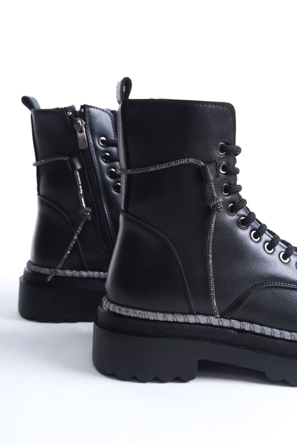 Scarpax Karma Özel Tasarım Kışlık Siyah Kalın Tabanlı Kadın Bot