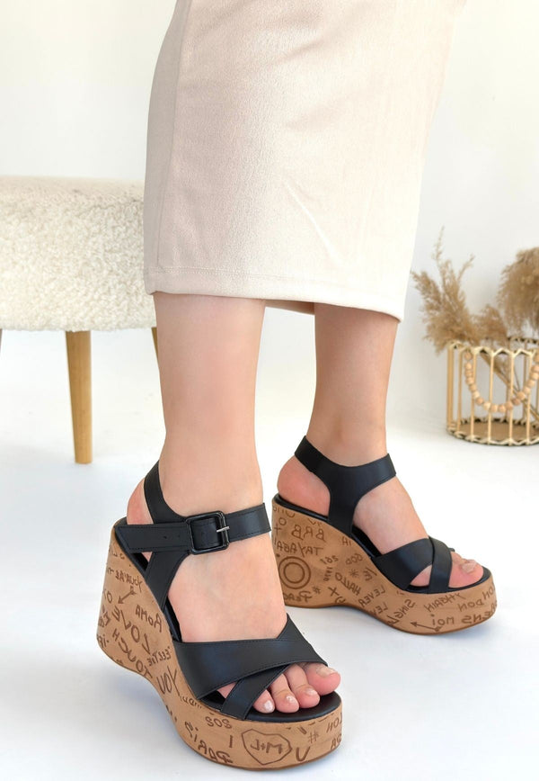 Scarpax Kenja Siyah Cilt Dolgu Topuk Sandalet - SCARPAX
