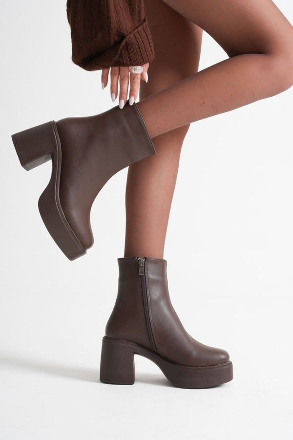 Scarpax Keti Kadın Acı Kahve Topuklu Bot