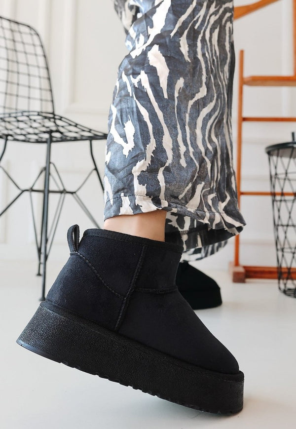 Scarpax Linne Siyah Süet Bot