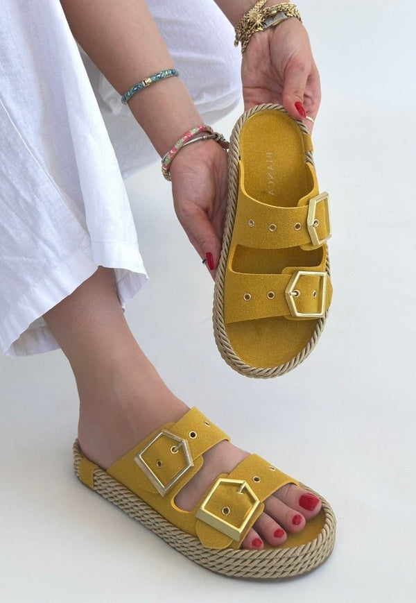 Scarpax Loera Sarı Nubuk Çift Tokalı Terlik