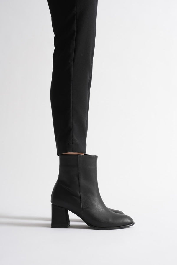 Scarpax Lucinda Kadın Kışlık Siyah Kalın Topuklu Bot