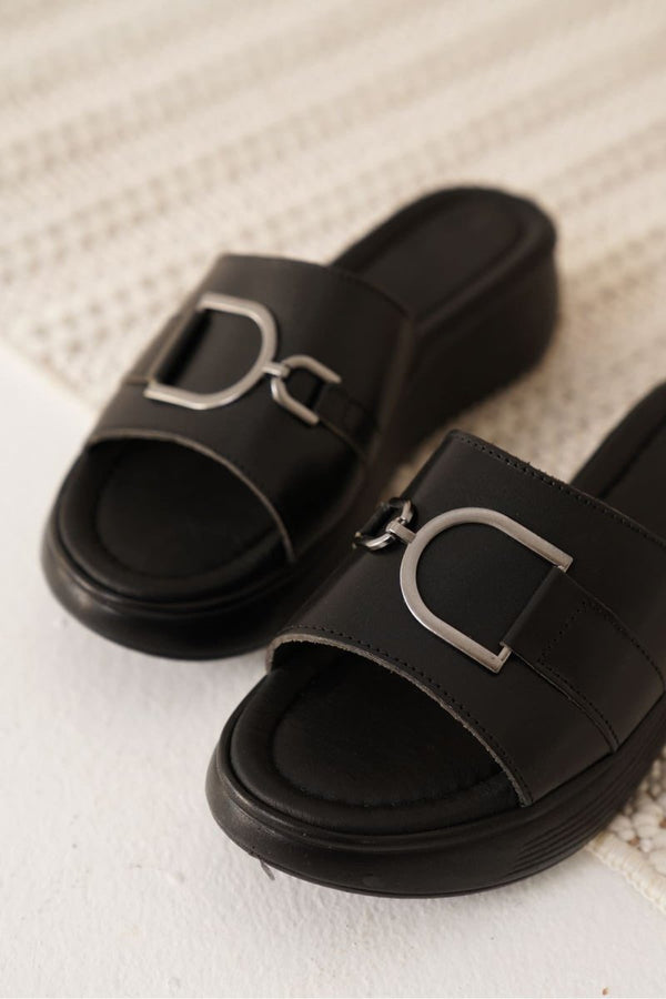 Scarpax Maria Siyah Hakiki Deri Terlik