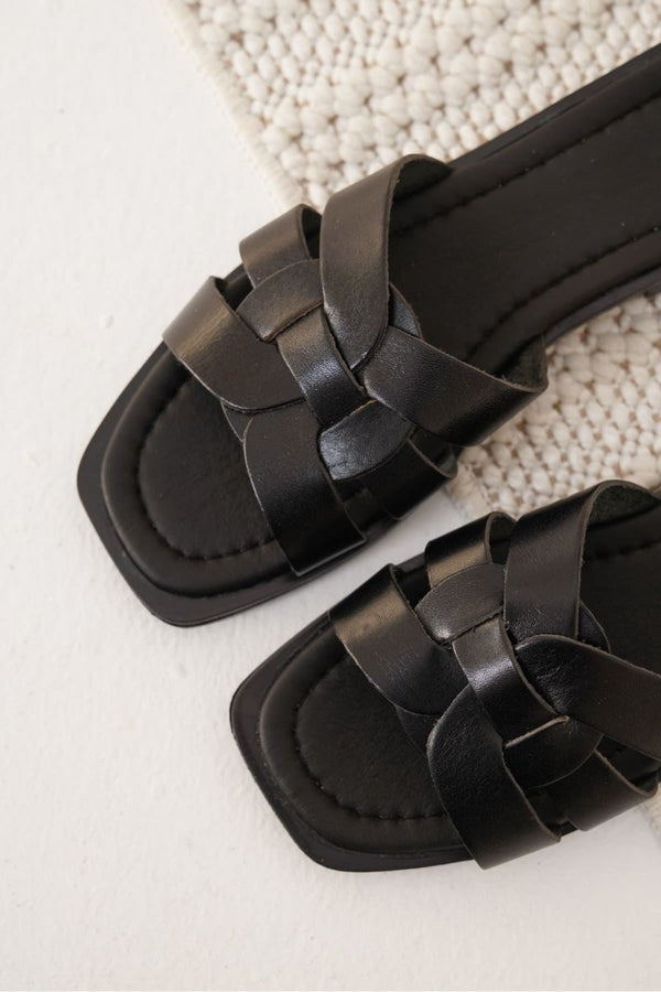 Scarpax Marlen Siyah Hakiki Deri Terlik