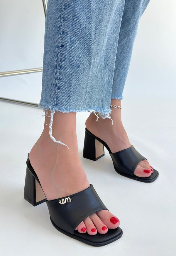 Scarpax Miyon Siyah Cilt Topuklu Terlik