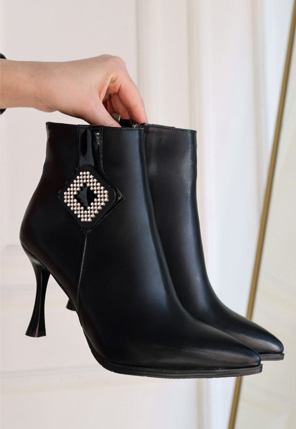 Scarpax Moose Siyah Cilt Topuklu Bot