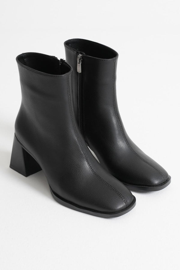 Scarpax Ornela Kadın Siyah Topuklu Bot