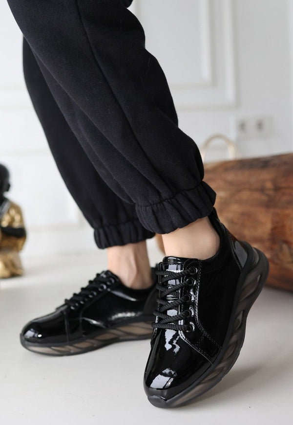 Scarpax Piona Siyah Rugan Gri Tabanlı Spor Ayakkabı