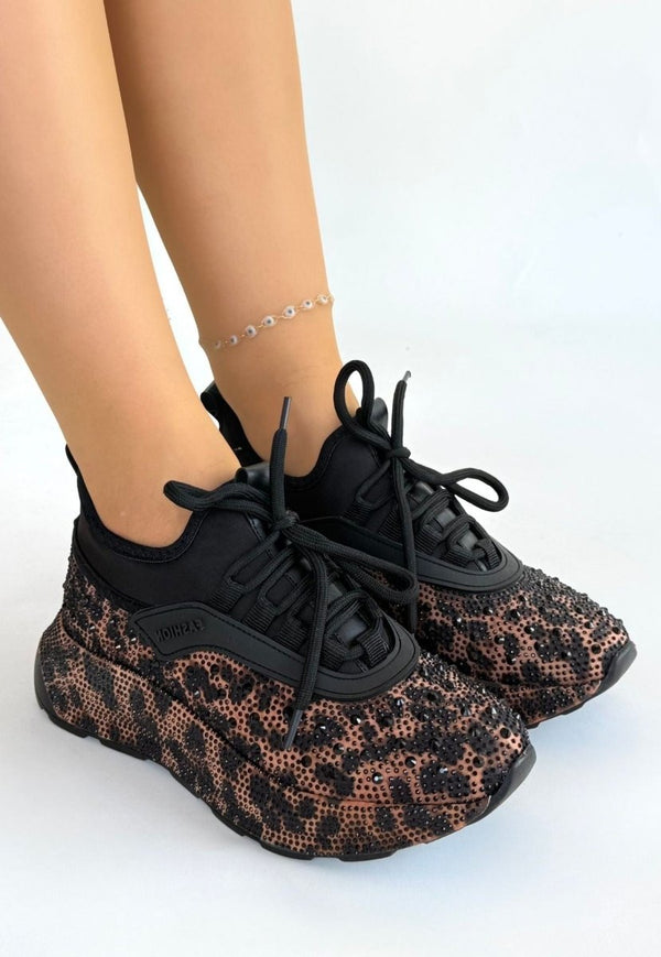 Scarpax Rimay Kahverengi Cilt Boncuk İşlemeli Spor Ayakkabı