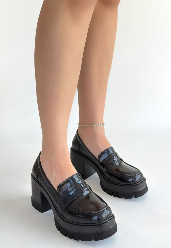 Scarpax Janes Siyah Rugan Dolgu Topuk Ayakkabı