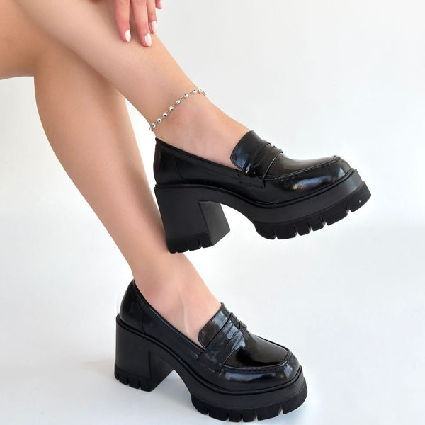 Scarpax Janes Siyah Rugan Dolgu Topuk Ayakkabı