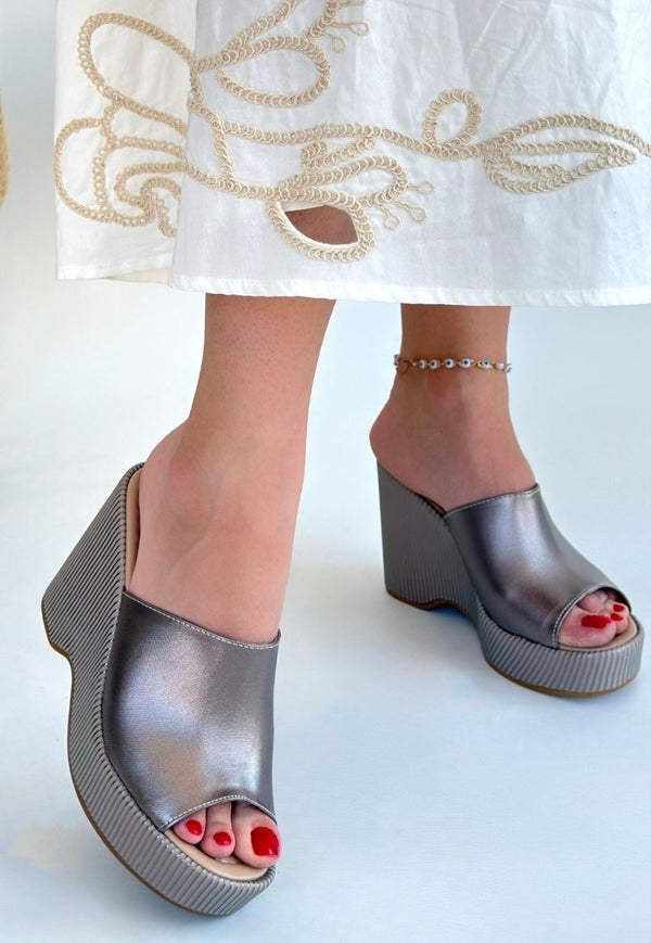 Scarpax Tlay Platin Cilt Dolgu Topuk Terlik