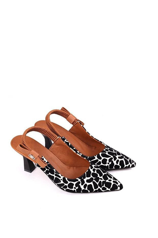 Scarpax Toran Beyaz Rugan Siyah Süet Detaylı Topuklu Ayakkabı