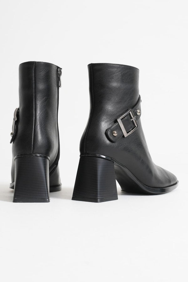 Scarpax Vera Kadın Siyah Topuklu Bot