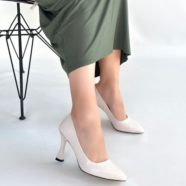 Scarpax Merio Bej Baskılı Rugan Topuklu Ayakkabı