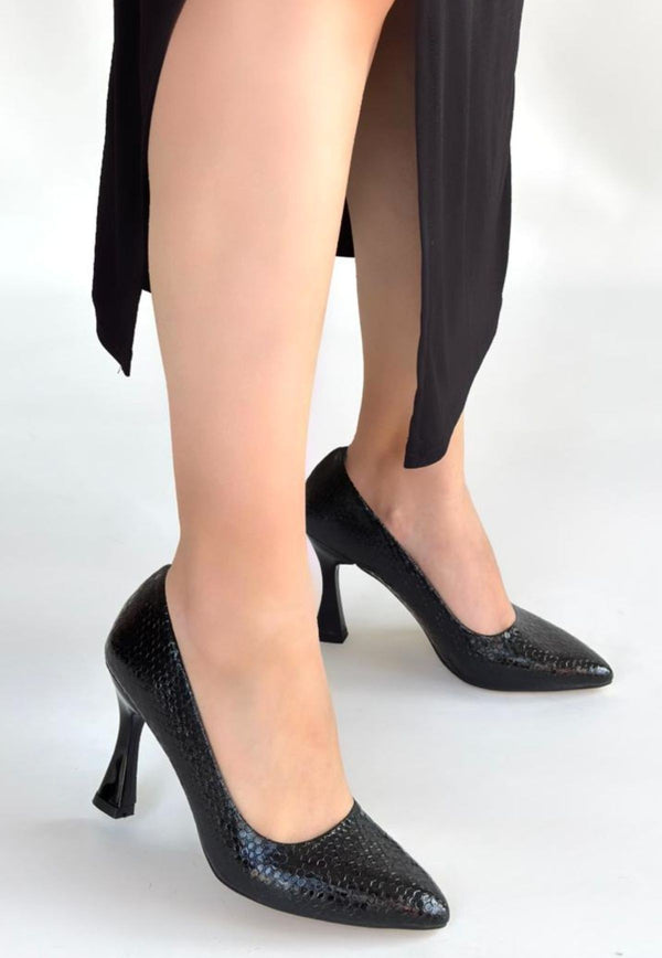 Scarpax Merio Siyah Baskılı Rugan Topuklu Ayakkabı